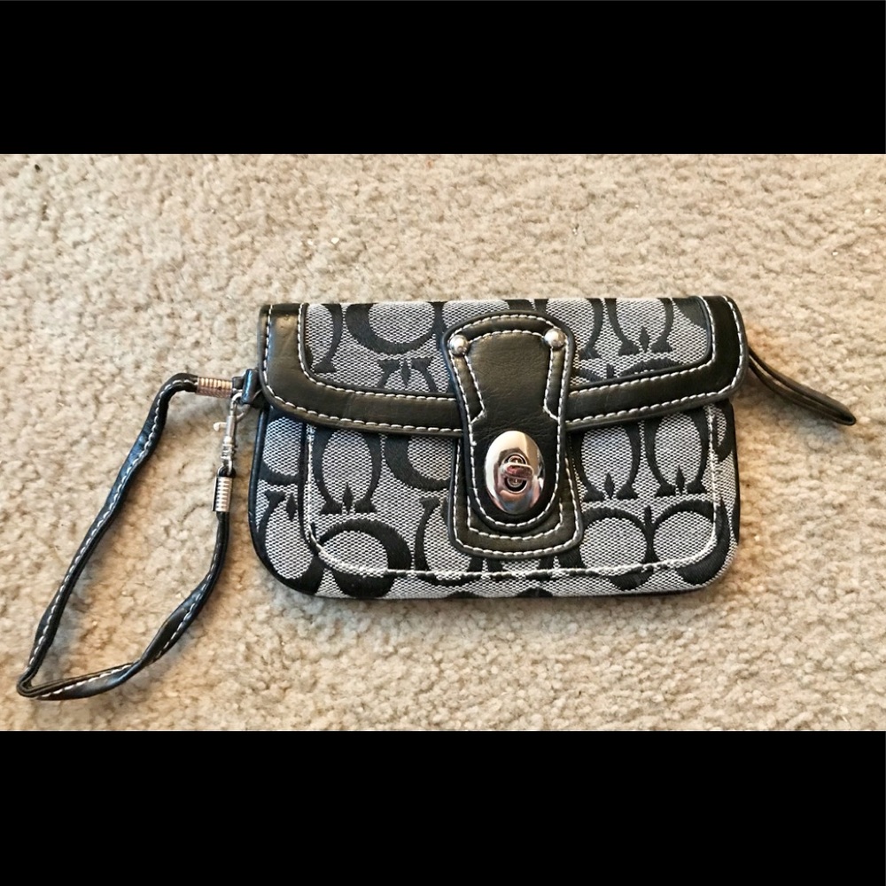 Black and grey wristlet